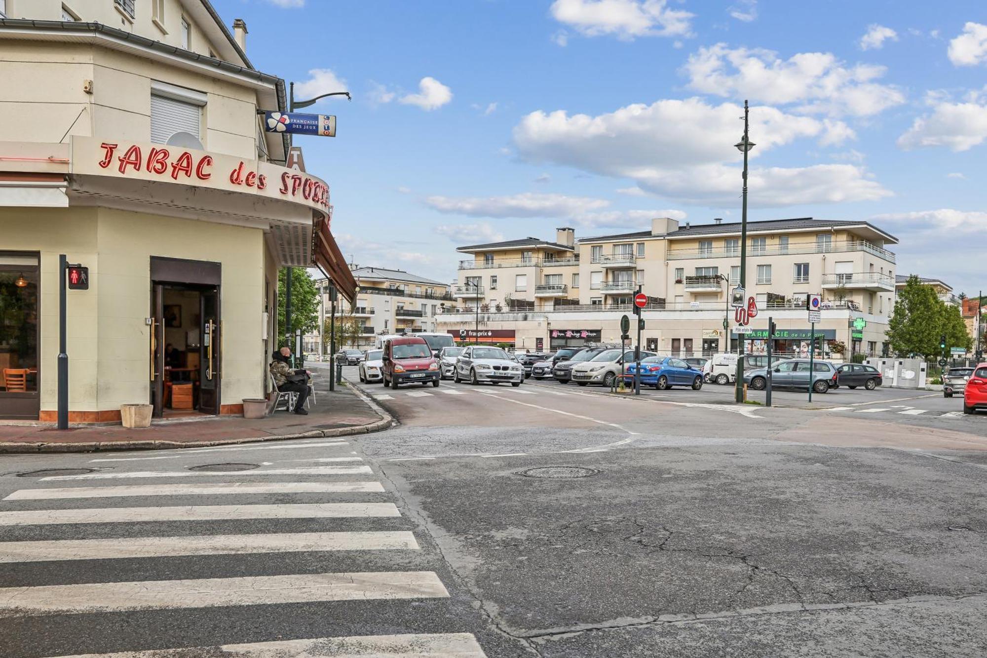 Comfortable Studio Dowtown Corbeil-Essonnes Bagian luar foto
