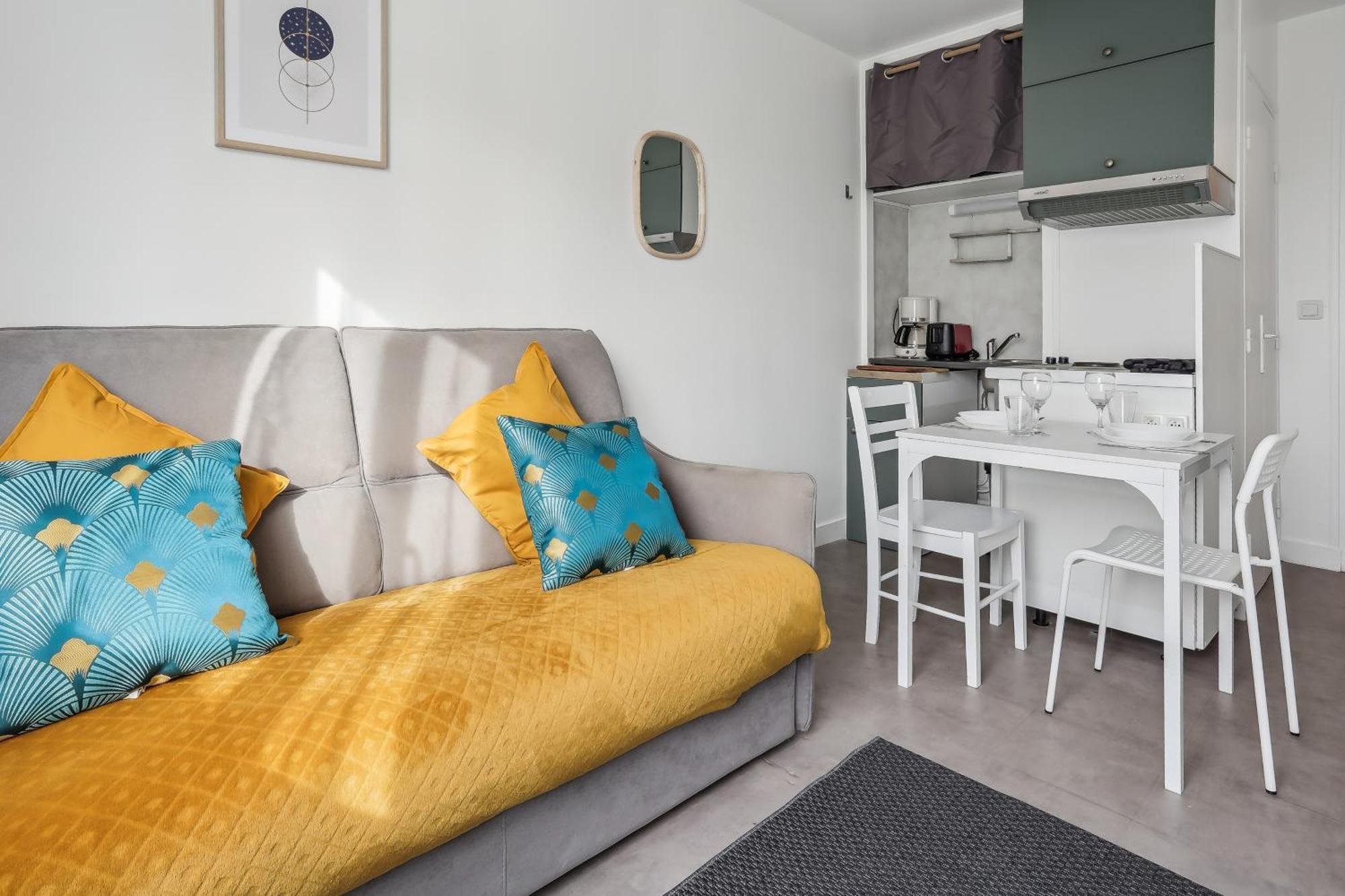 Comfortable Studio Dowtown Corbeil-Essonnes Bagian luar foto
